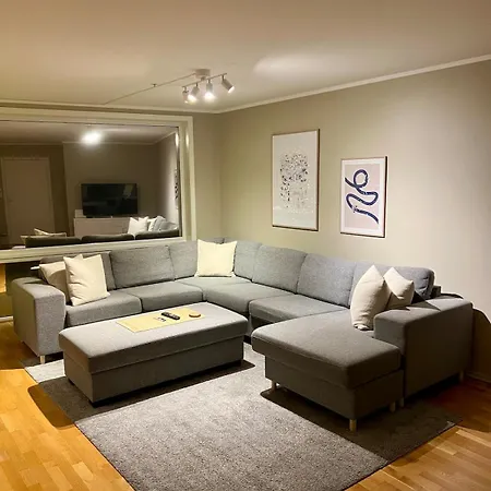 Leilighet Modern In Downtown With Parking Arendal