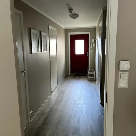 Modern In Downtown With Parking