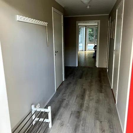 Modern In Downtown With Parking *